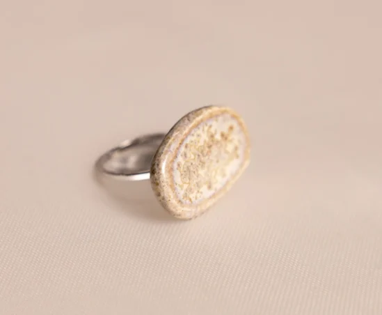 Anel Interestelar Branco Caramelo